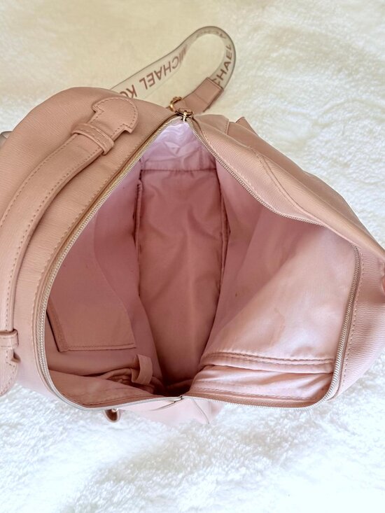 Michael Kors Backpack Medium Used Good Condition main image 5